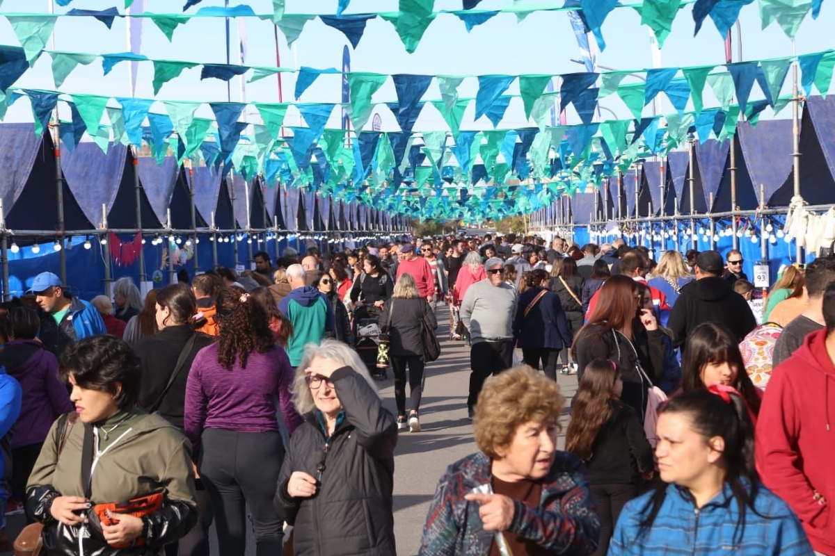 La feria Neuquén Emprende es un éxito y el domingo habrá 150 stands