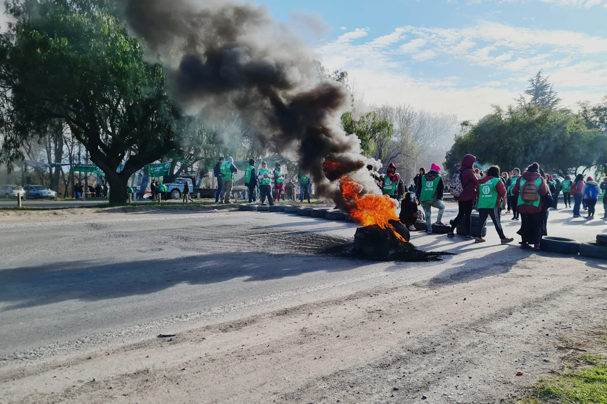 Lunes caótico: hasta que hora cortan el puente