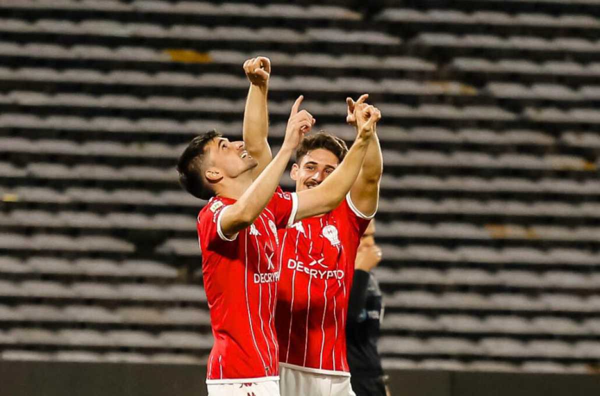 En un show de goles, Huracán eliminó a Racing de la Copa Argentina