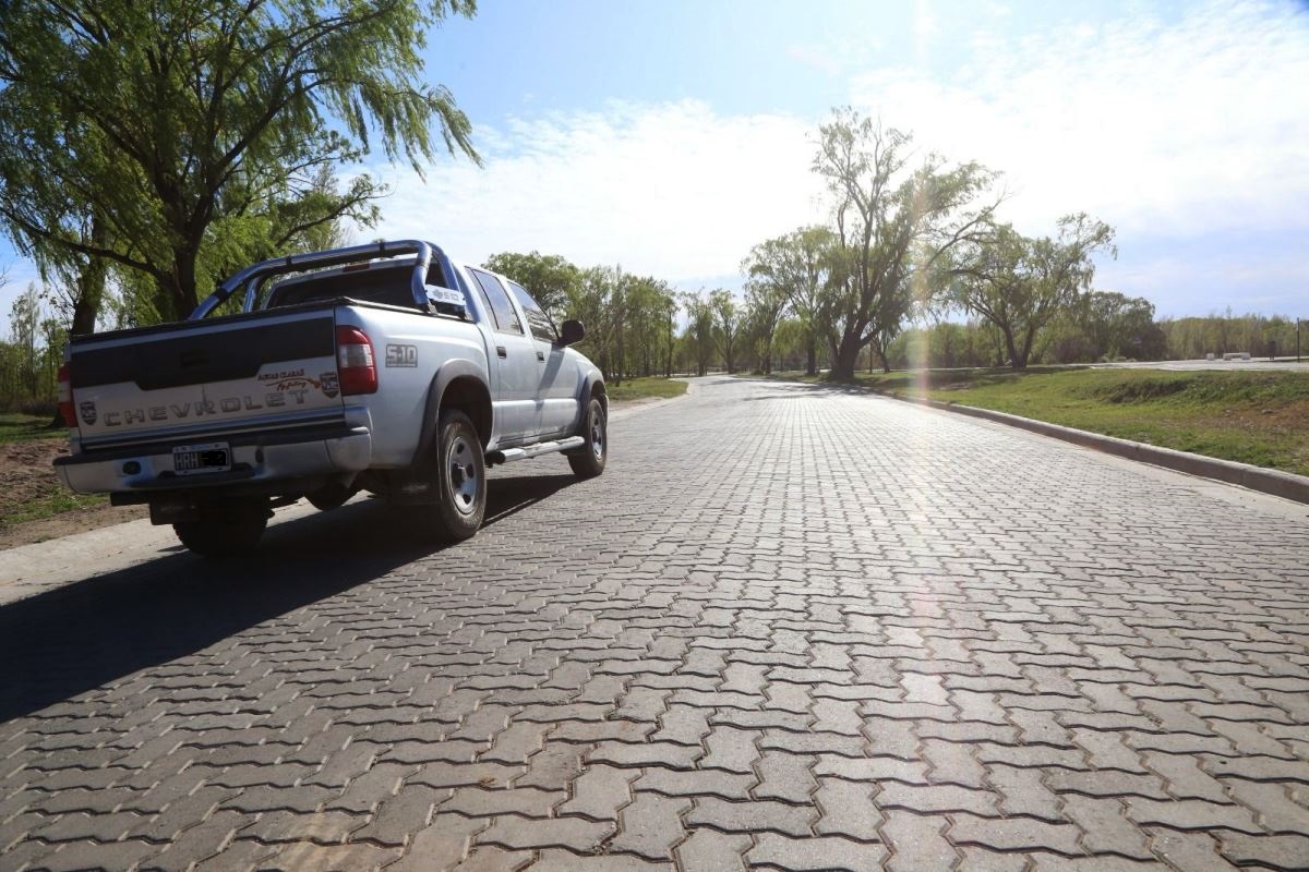 Ya se puede pasear en auto desde el balneario Valentina a Solalique