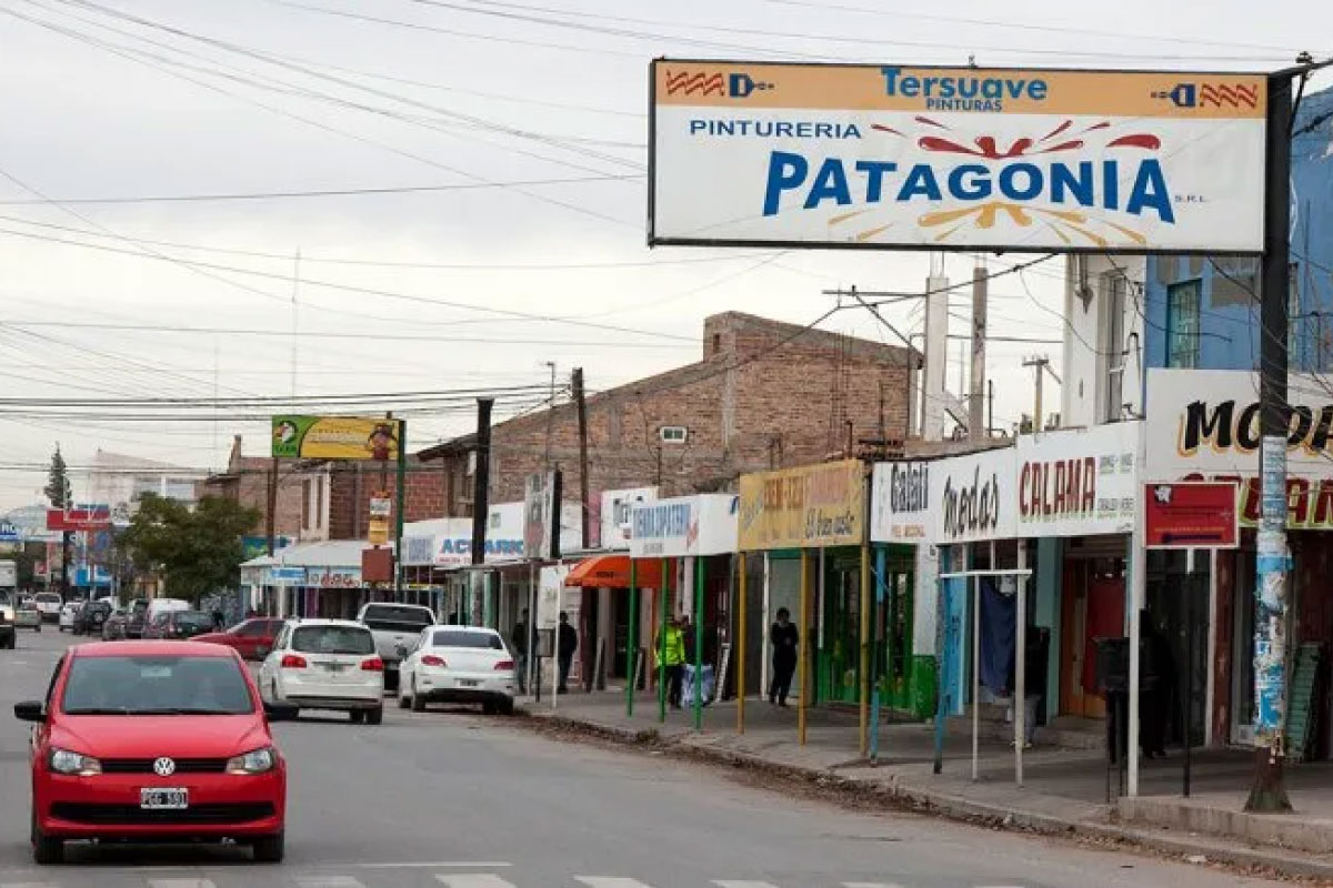 Comerciantes de Centenario reclaman por la alta presión fiscal