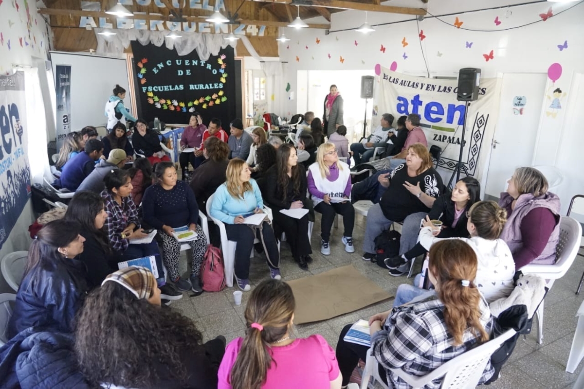 Masivo encuentro de ATEN en defensa de la Educación Rural