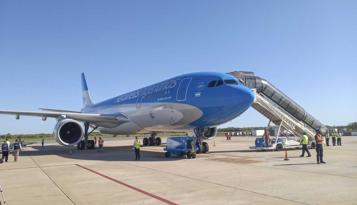 El Gobierno ratifica su deseo de que Aerolíneas Argentinas deje de ser estatal