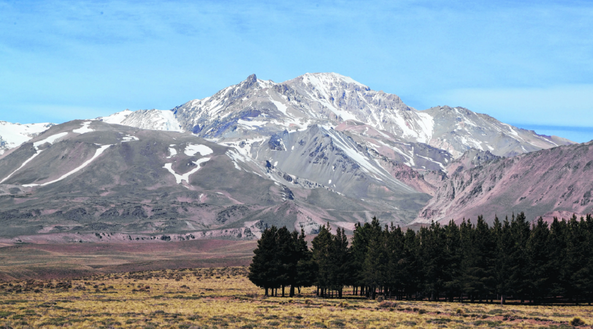 Comienza la campaña para monitorear volcanes del norte neuquino