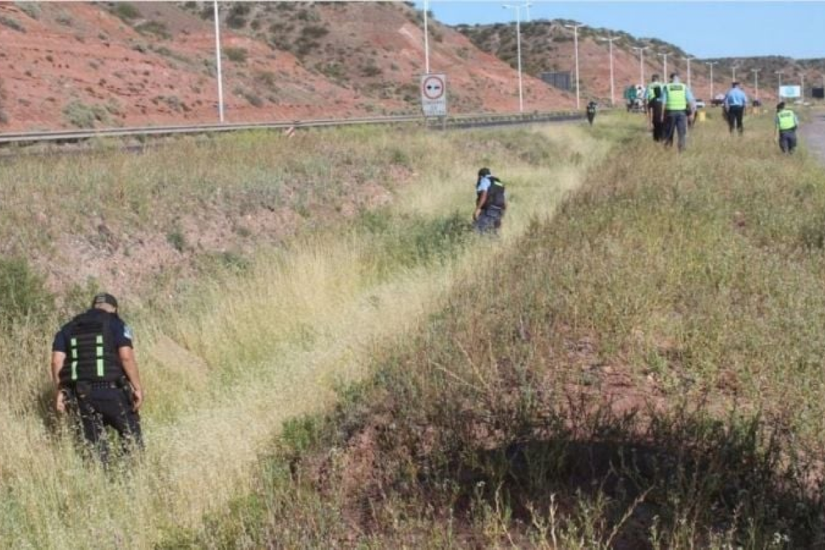 Vuelven los rastrillajes a Centenario en busca de Rosana