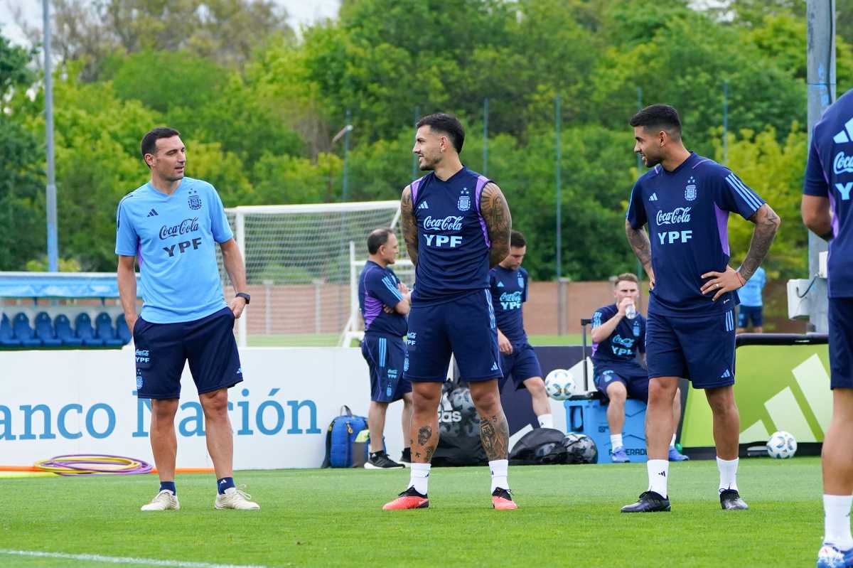 La Selección argentina se enfrenta a Uruguay en el clásico rioplatense