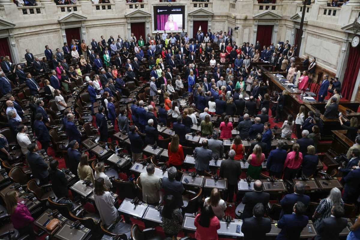 Moreau y Menem se reunieron por la transición en Diputados