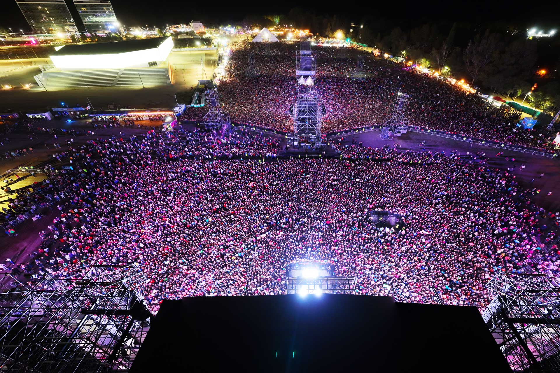 Esperan 250 mil personas por día en la Confluencia