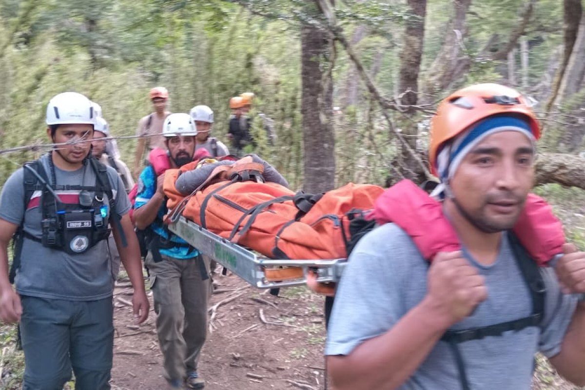 Rescataron a tres turistas en el Parque Nahuel Huapi