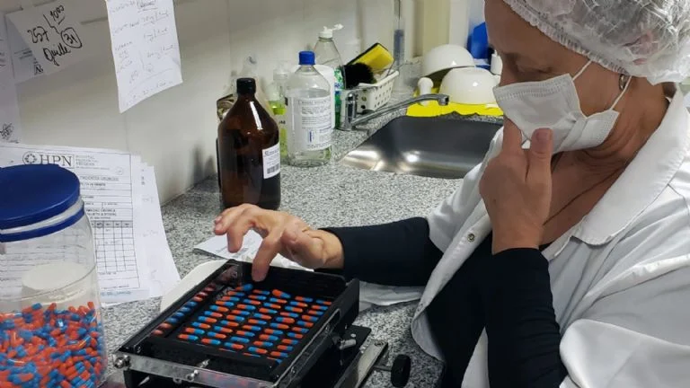 El laboratorio Magistral incrementa la producción de medicamentos