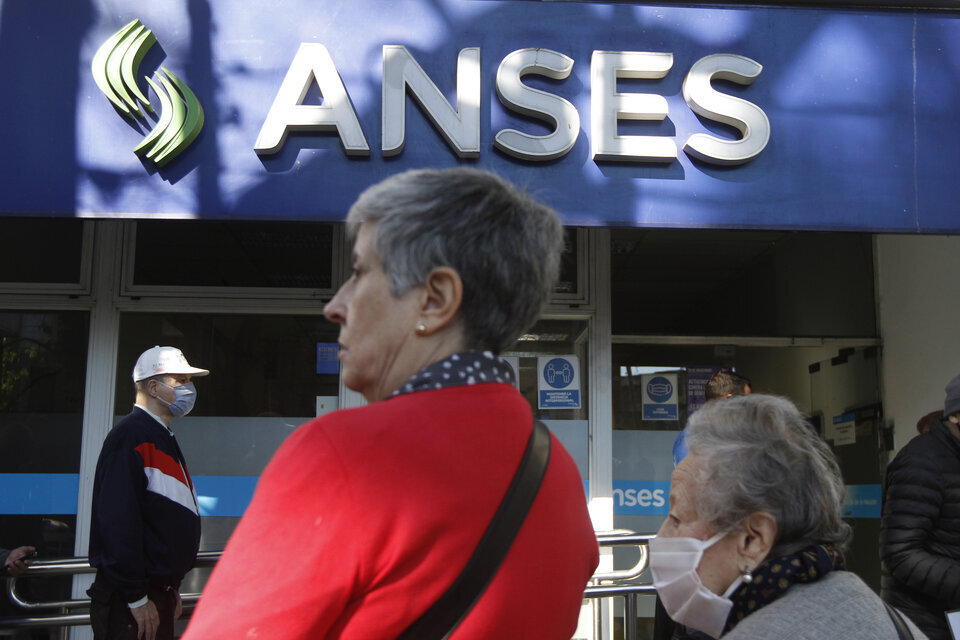 ANSES definirá pronto el nuevo plus y bono para jubilados y pensionados