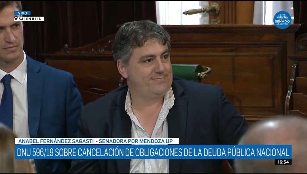 Senador libertario comparó el triunfo de Milei con un abuso sexual