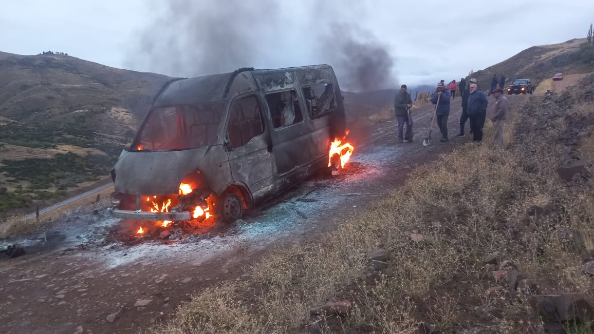 Camioneta incendiada: aún no hay respuesta del CPE