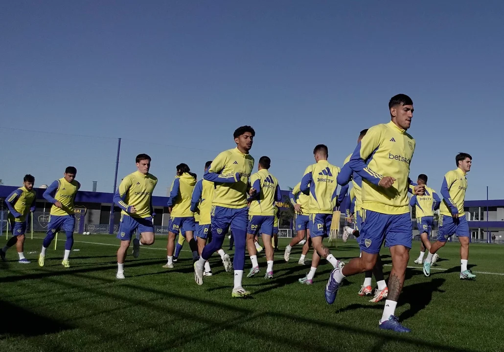 Boca ya está en Córdoba con equipo confirmado