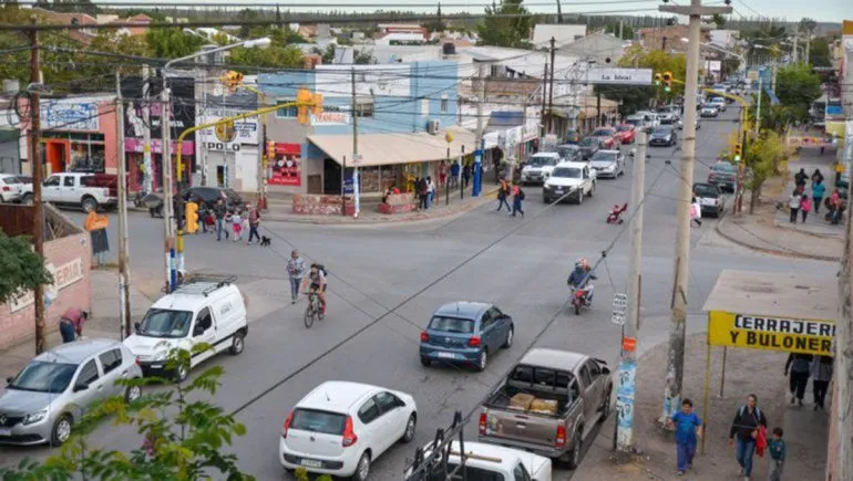 Por miedo a los robos, comerciantes duermen dentro de sus locales