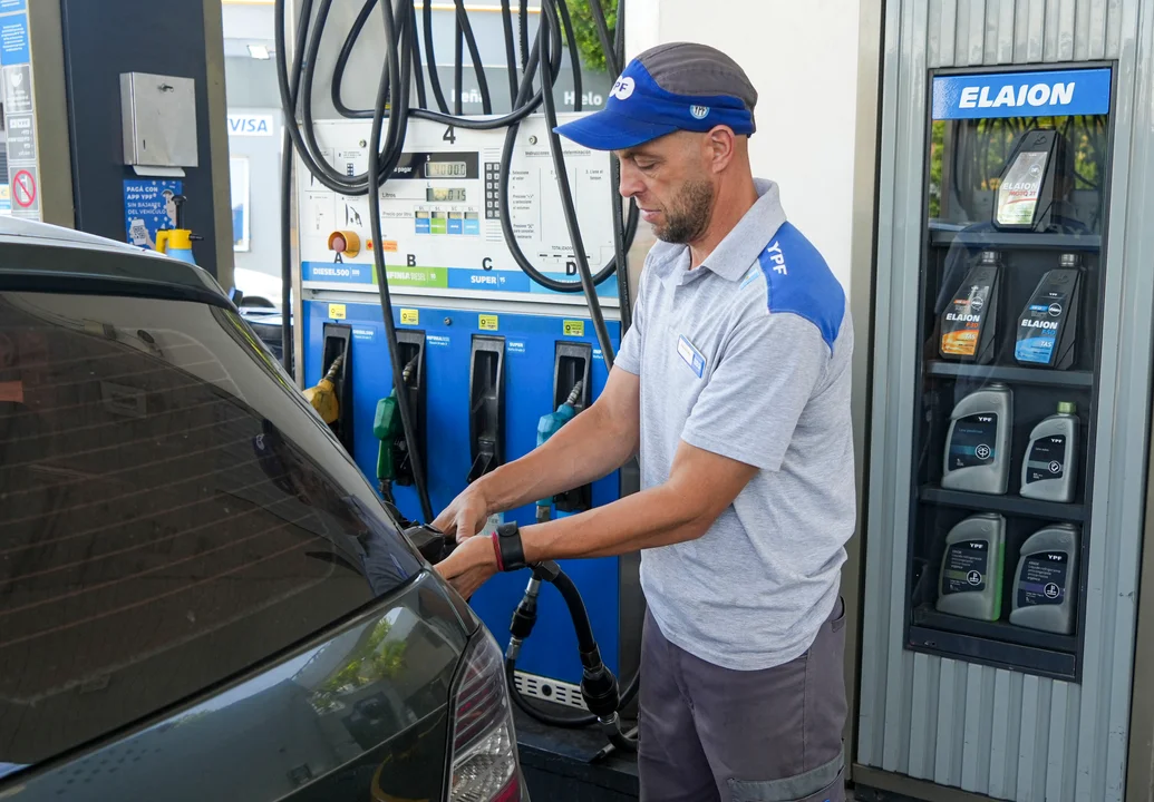 La tasa vial fue aprobada y publicada: ¿cuánto será el valor del combustible?