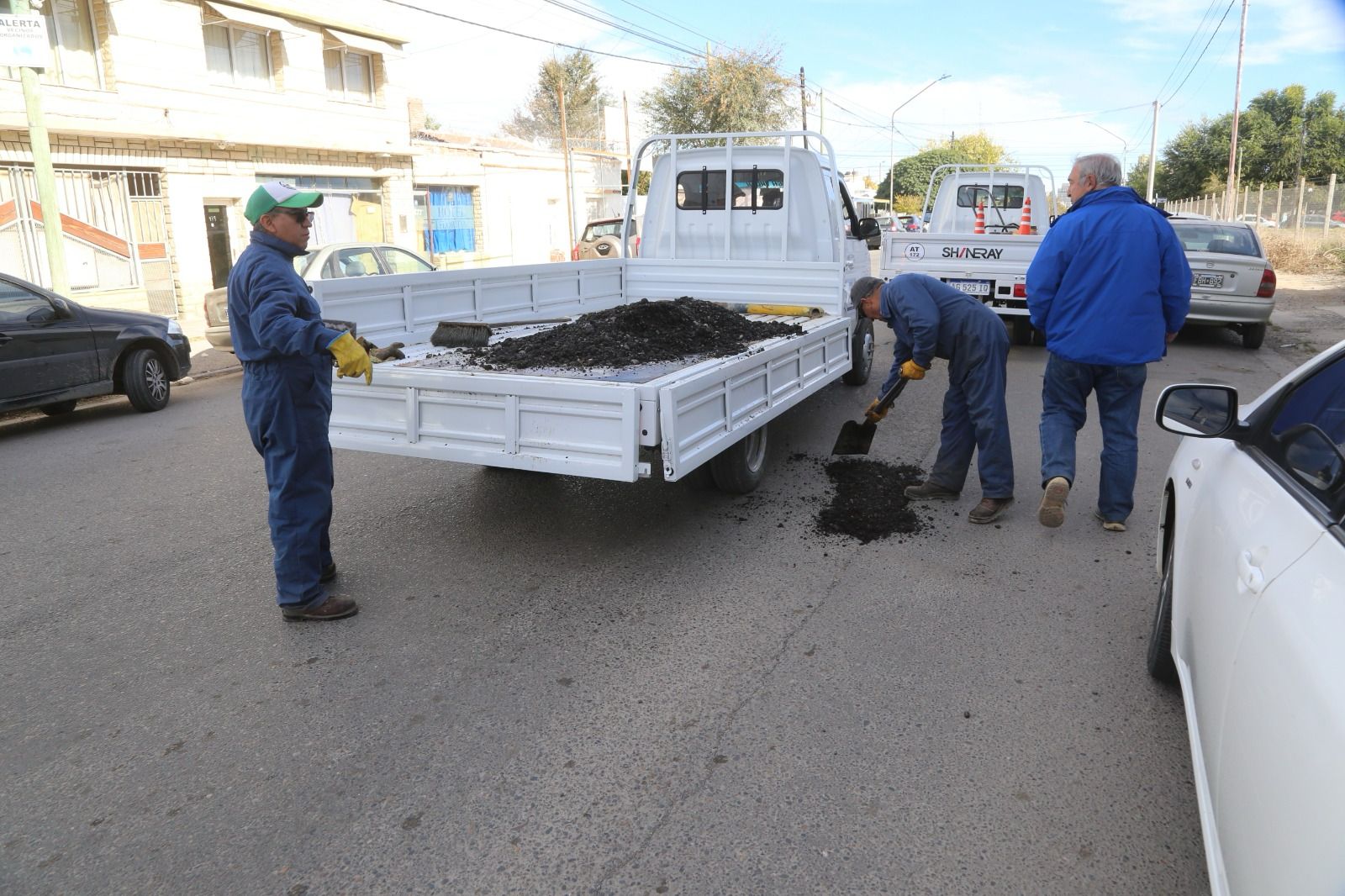 El plan de bacheo avanza en barrios de la ciudad