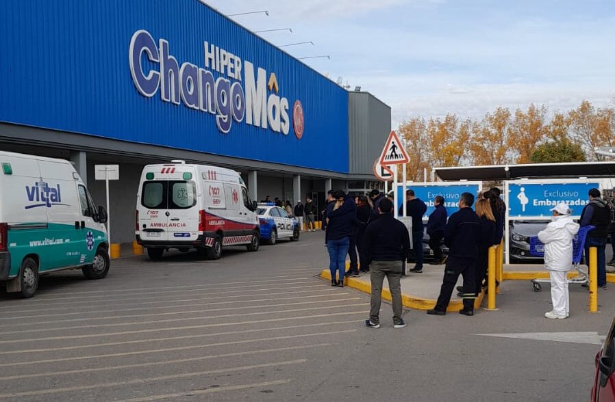 Murió un empleado en un supermercado de Neuquén