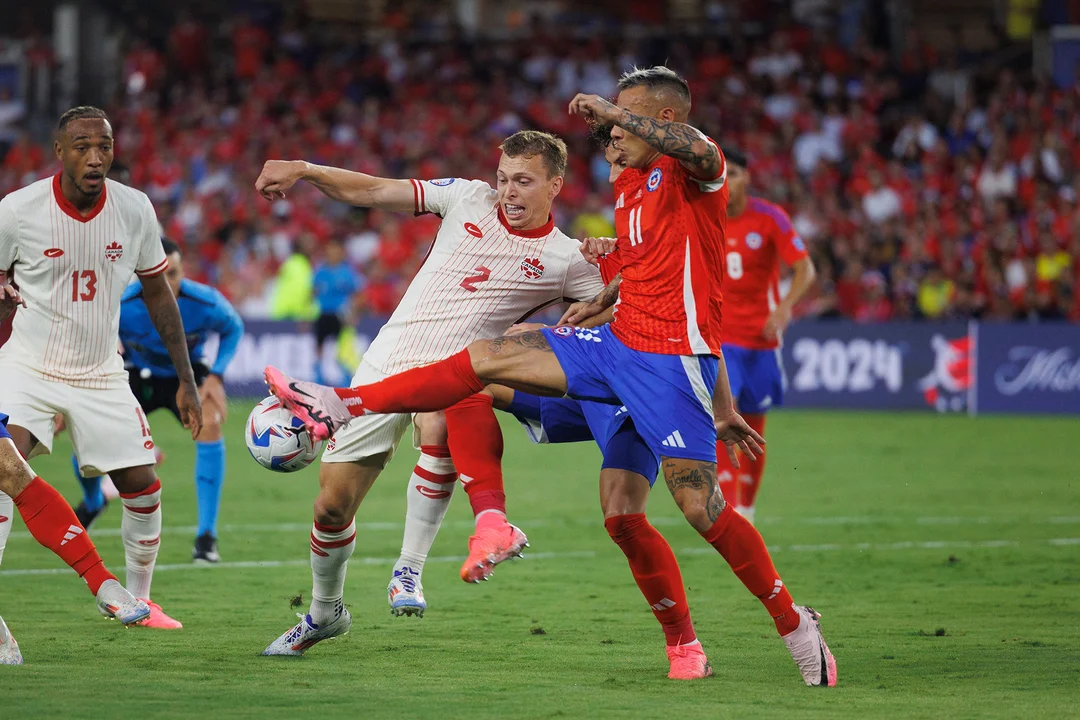 ¡Canadá dio la sorpresa: eliminó a Chile y avanzó a cuartos de final de la Copa América!