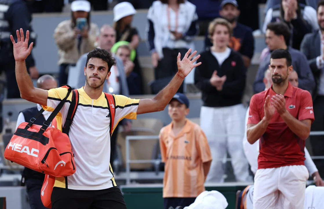 Cerúndolo cayó ante Djokovic en los octavos de final de Roland Garros