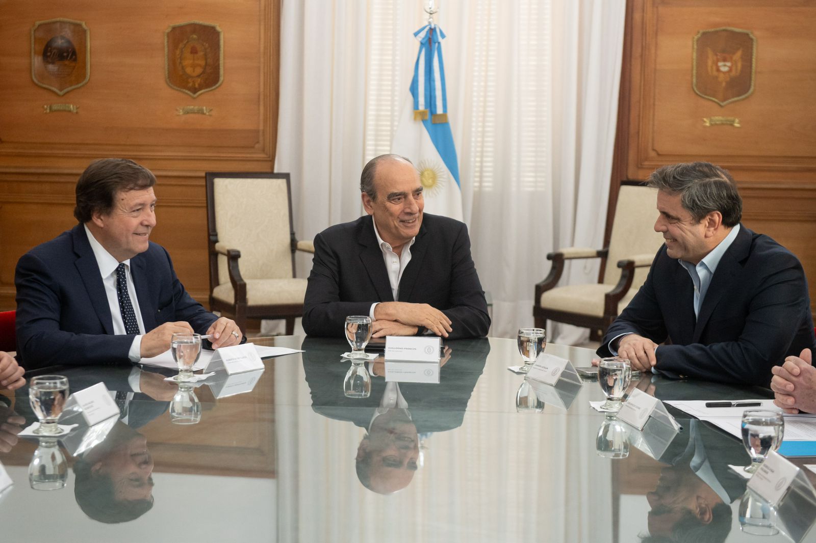 Francos firmó el acuerdo para finalizar obras en Río Negro con Weretilneck