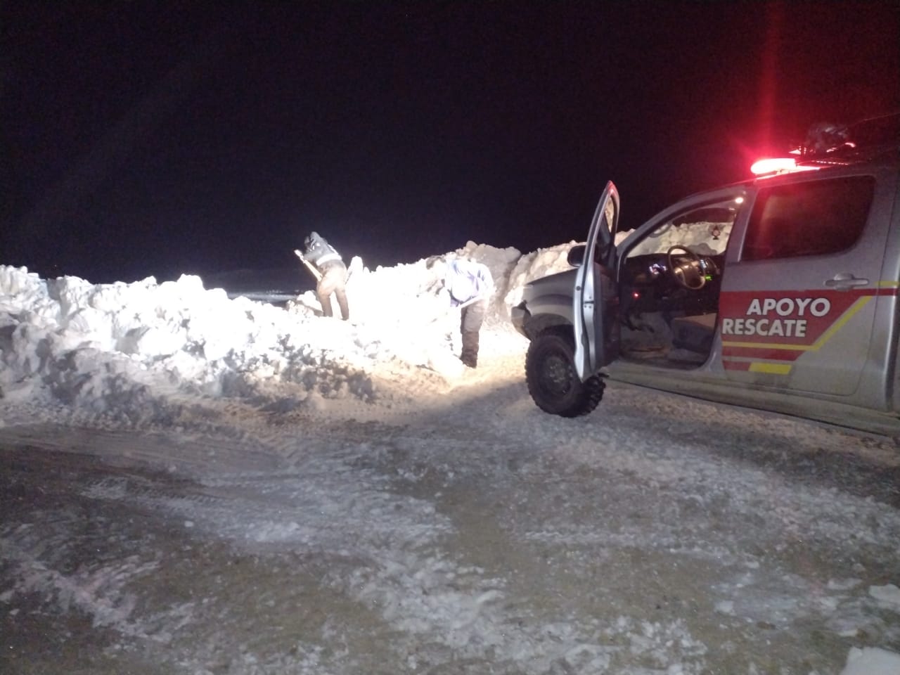 Rescataron de la nieve a una familia de Rosario