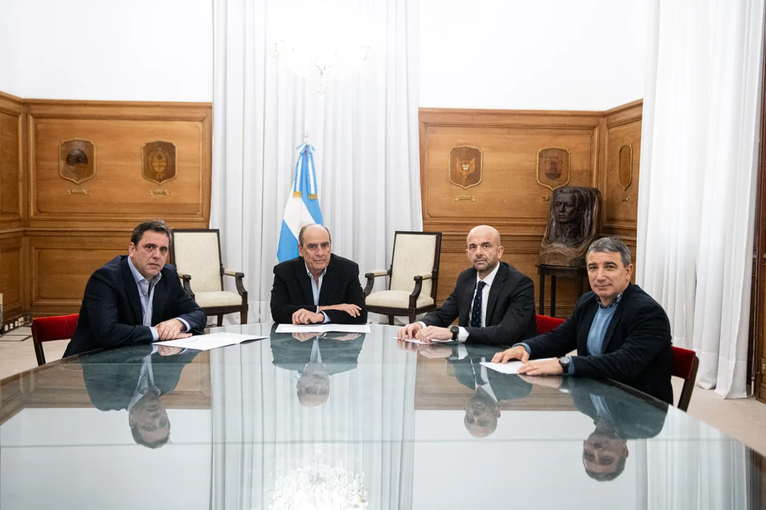 Aerolíneas Argentinas anuncia dos rutas nuevas a Punta Cana desde Rosario y Tucumán y suma frecuencias al Caribe