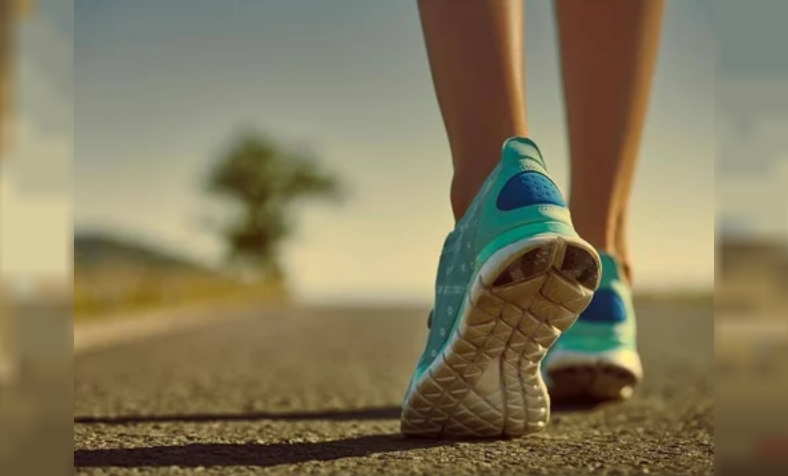 Cuánto conviene caminar para bajar de peso y prevenir enfermedades coronarias en primavera