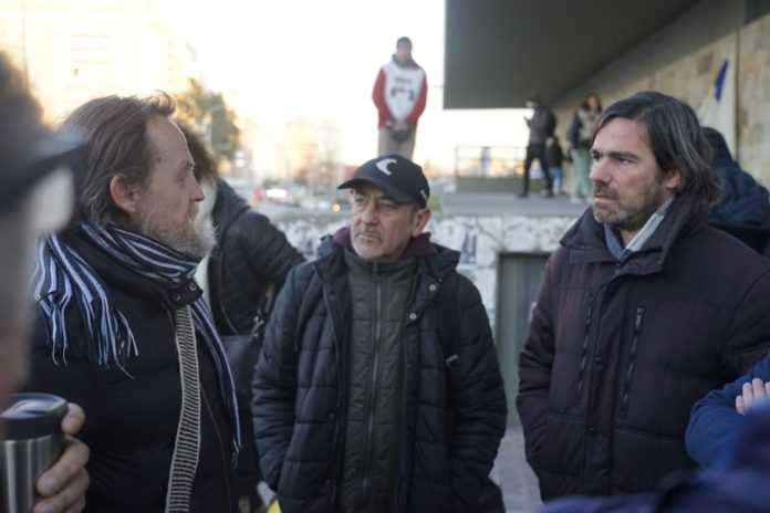 Nicolás del Caño apoya a docentes neuquinos en reclamo contra incentivo al presentismo