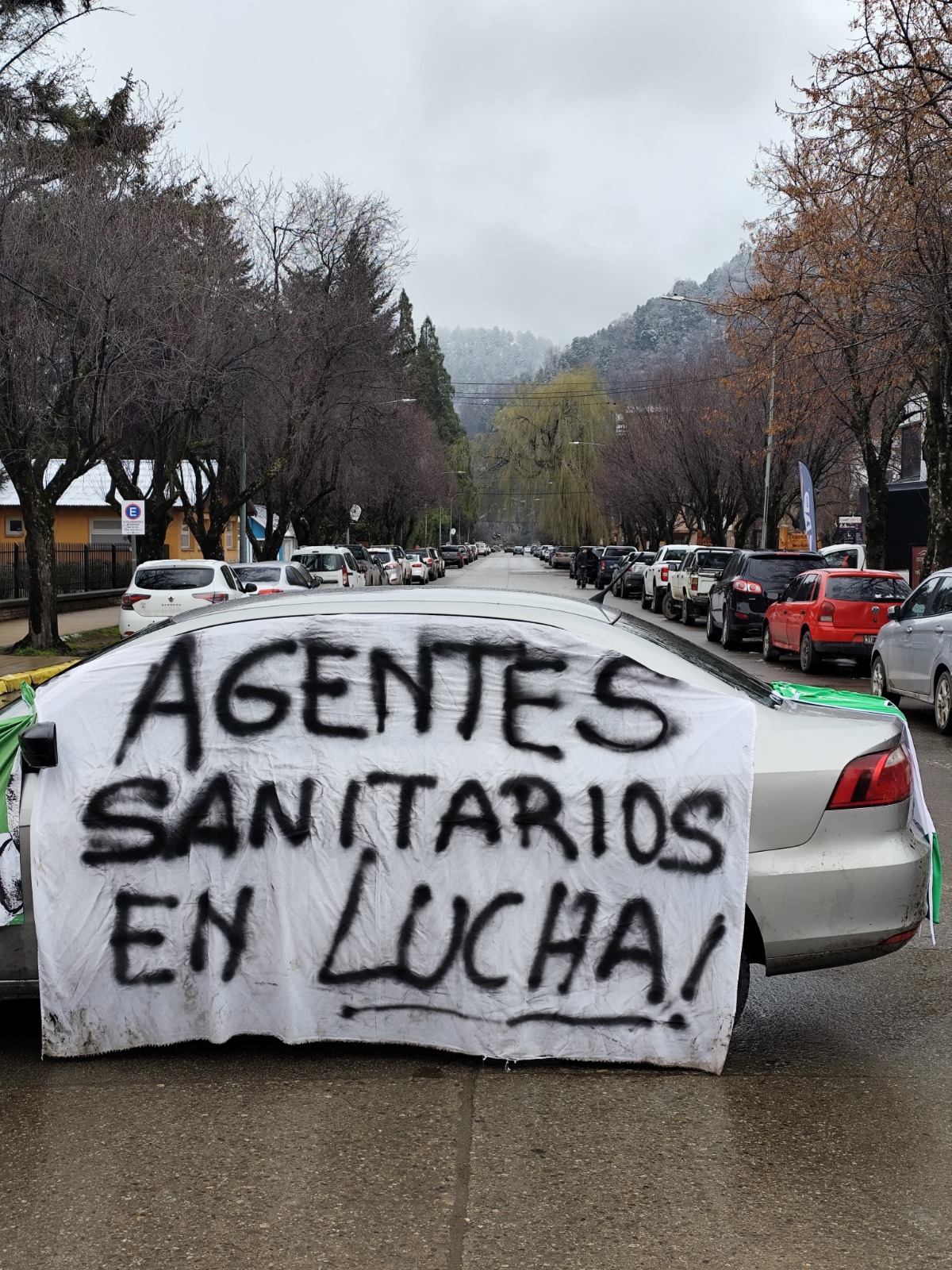 Agentes Sanitarios de San Martín de los Andes se reunirán con directivos del Hospital en medio de medidas de fuerza