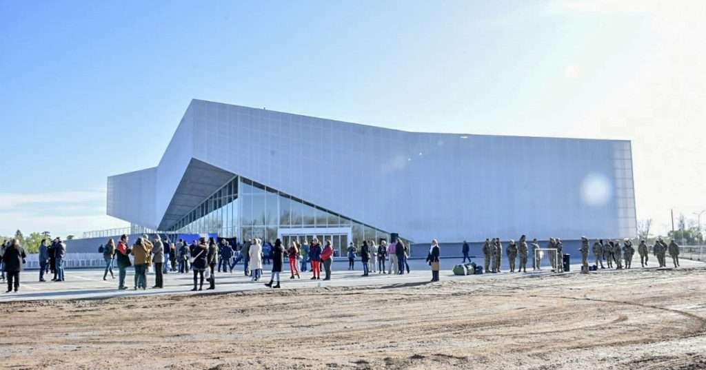 Se inauguró el Centro de Convenciones Domuyo