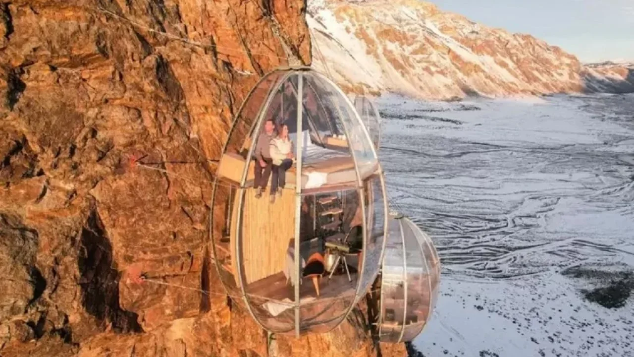 El hotel más alto del mundo está encapsulado en plena montaña patagónica