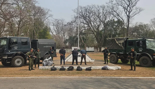 Decomisaron más de 122 kilos de cocaína y detuvieron a tres narcos tras un enfrentamiento armado: hay un muerto