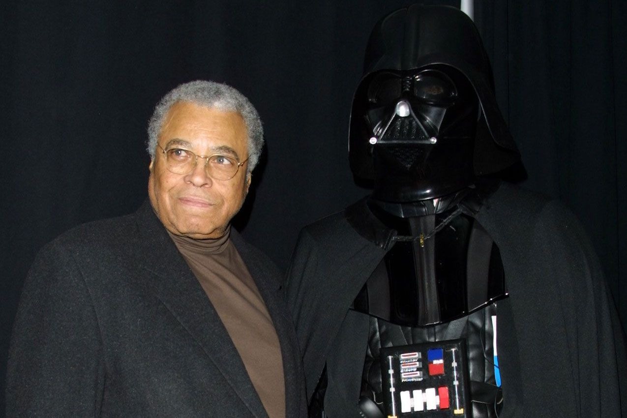 Falleció James Earl Jones, la icónica voz de Darth Vader, a los 93 años