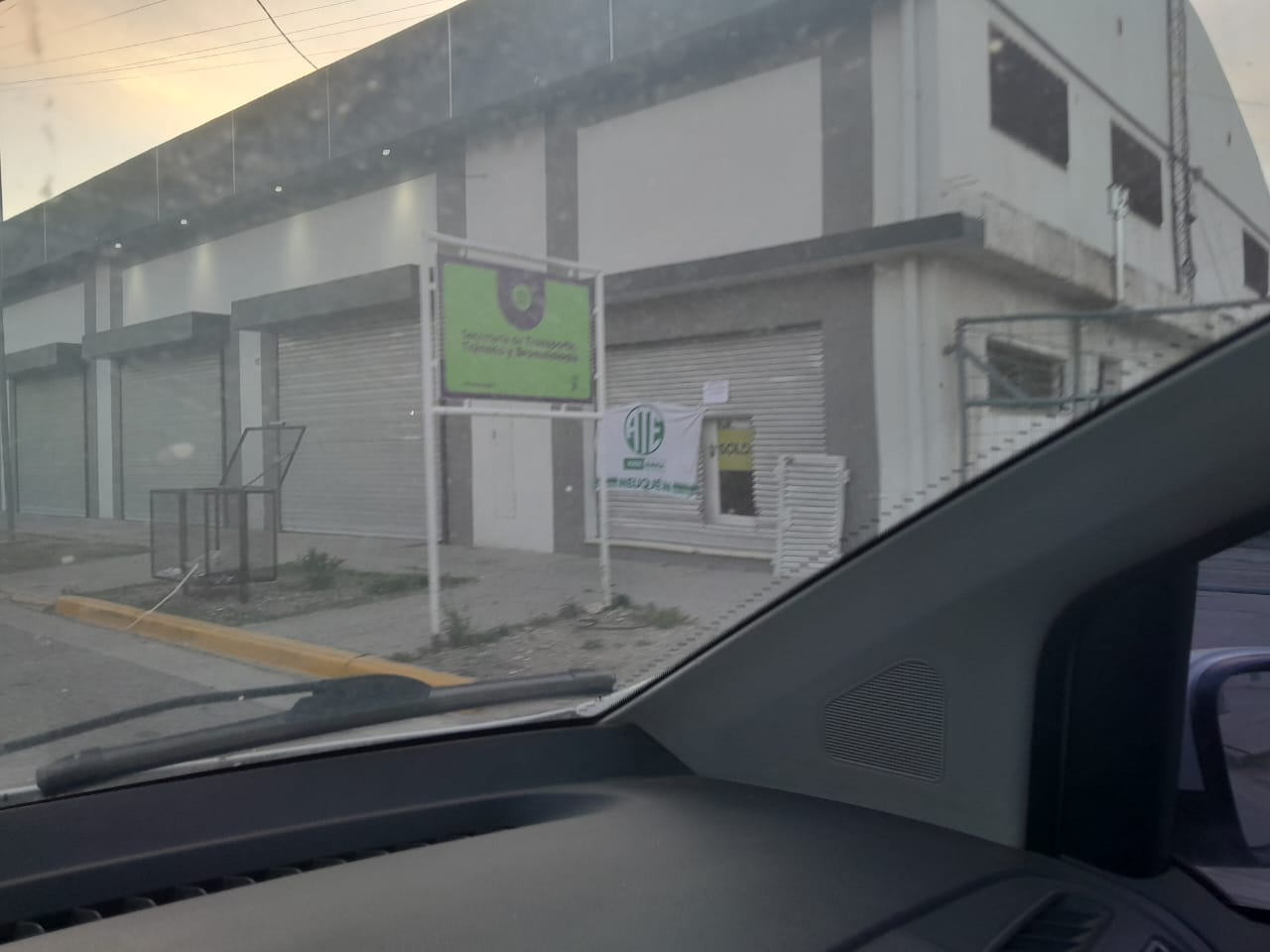 ATE tomó el edificio de Transporte y Seguridad Vial de Centenario