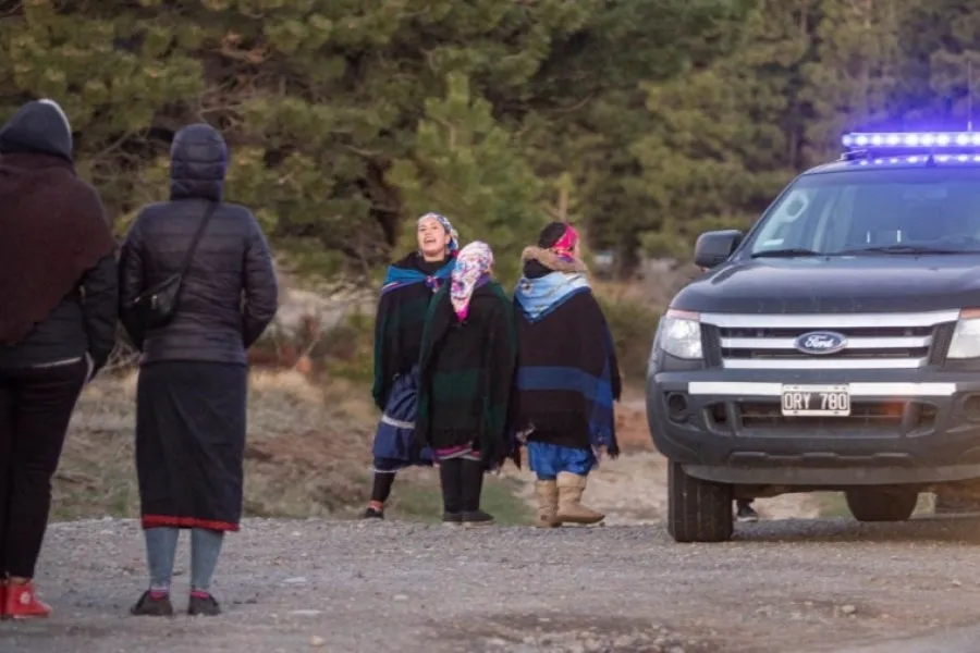 Usurpación en Villa Mascardi: detuvieron a dos mujeres mapuches en Bariloche